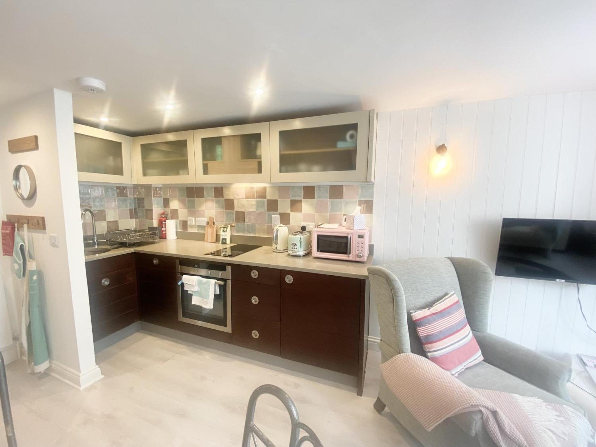 Stylish Cottage With Quay And River View ลีมิงตัน ภายนอก รูปภาพ